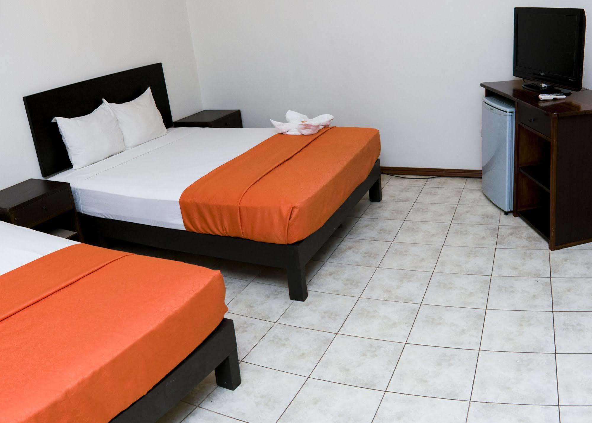 Hotel Puntarenas Beach Exterior foto